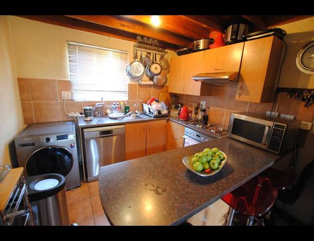 2 BEDROOM APARTMENT FOR SALE IN LONEHILL